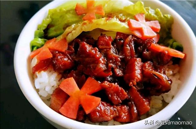台湾卤肉饭的卤肉怎么做好吃（台湾卤肉做法及配料） 第1张