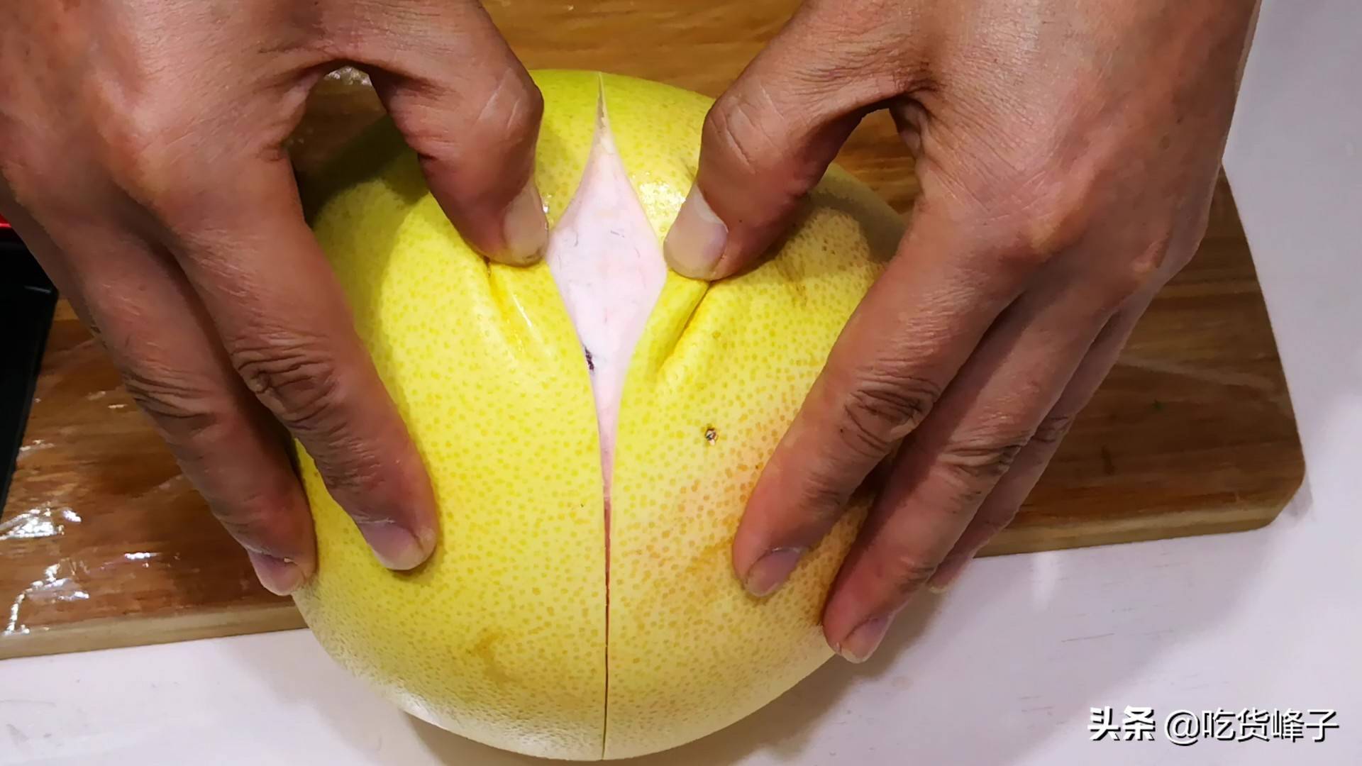 柚子怎么剥完整果肉？（如何快速剥柚子？） 第7张