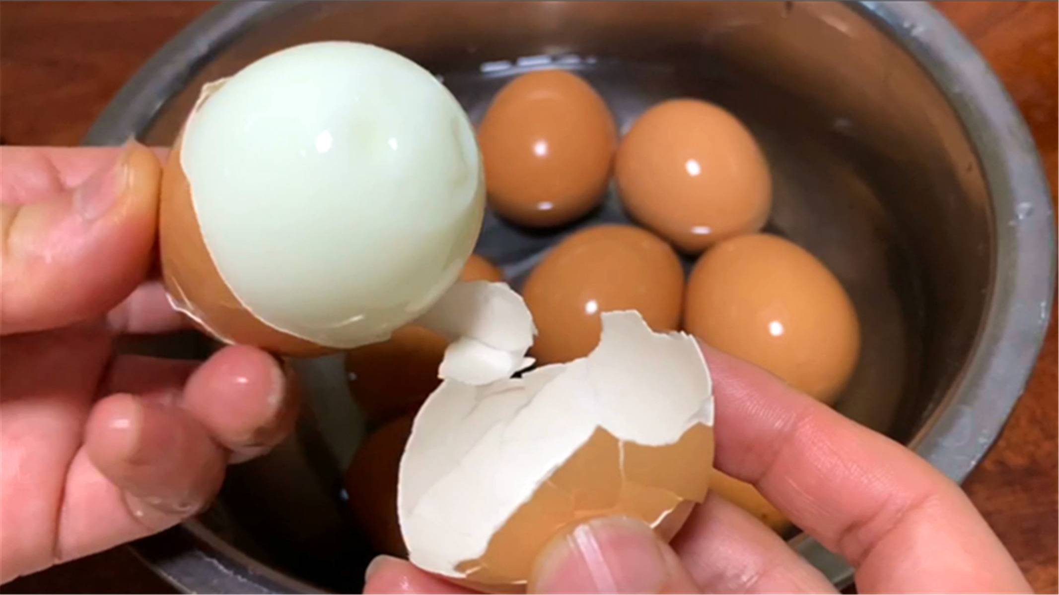 鸡蛋煮多久能熟(整个鸡蛋煮多久能熟) 第7张
