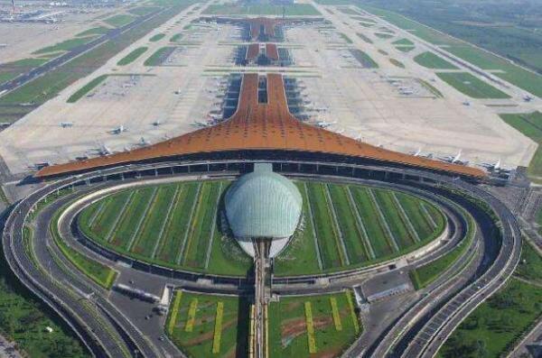 中国面积最大的建筑物（ 我国著名建筑占地面积排行榜） 第2张