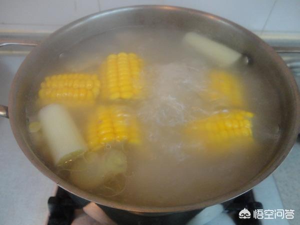 莲藕排骨汤怎么做,莲藕排骨汤的做法窍门分享 第4张