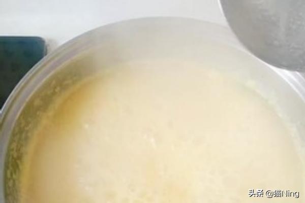玉米面粥怎样做 玉米面粥的做法窍门 第5张