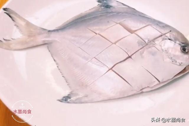 红烧鲳鱼怎么做好吃又简单 红烧鲳鱼的家常做法简单窍门  第4张