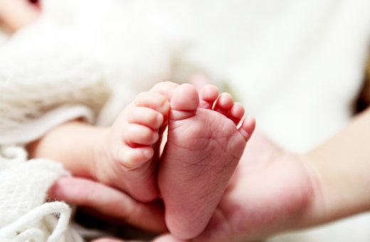 2022年2月6日出生的宝宝是什么命,正月初六的宝宝八字起名 第1张