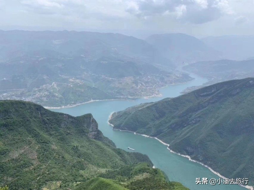 长江三峡是哪三峡（三峡游轮包括哪些新景点引见）