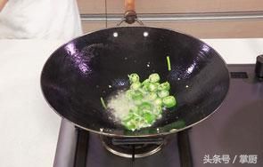紫色大头菜的做法（紫包菜最佳吃的做法，一盘不够吃） 第4张